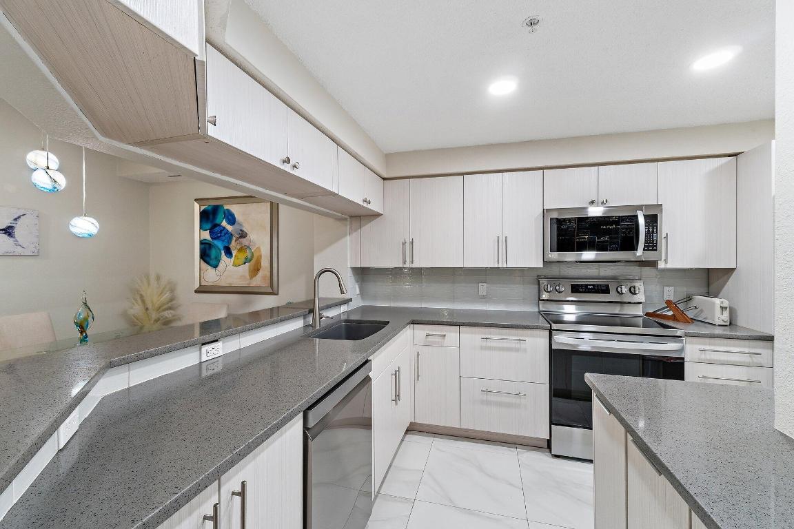 SAN MATERA THE GARDENS CONDO - Residential