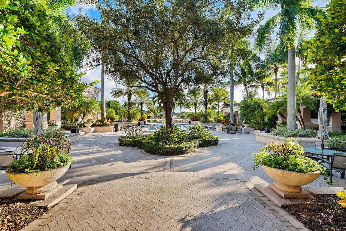 SAN MATERA THE GARDENS CONDO - Residential