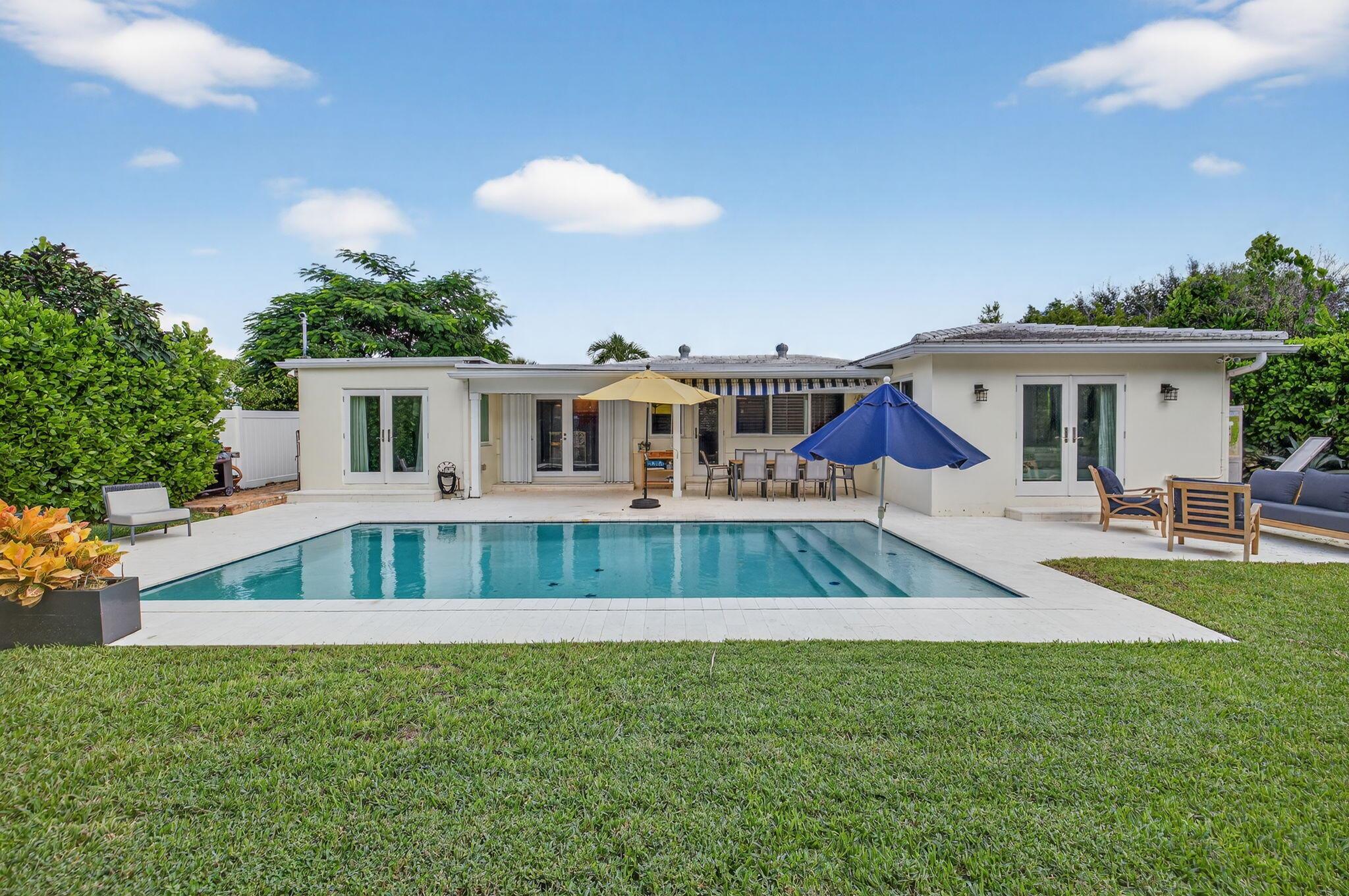 NORTHRIDGE - Residential