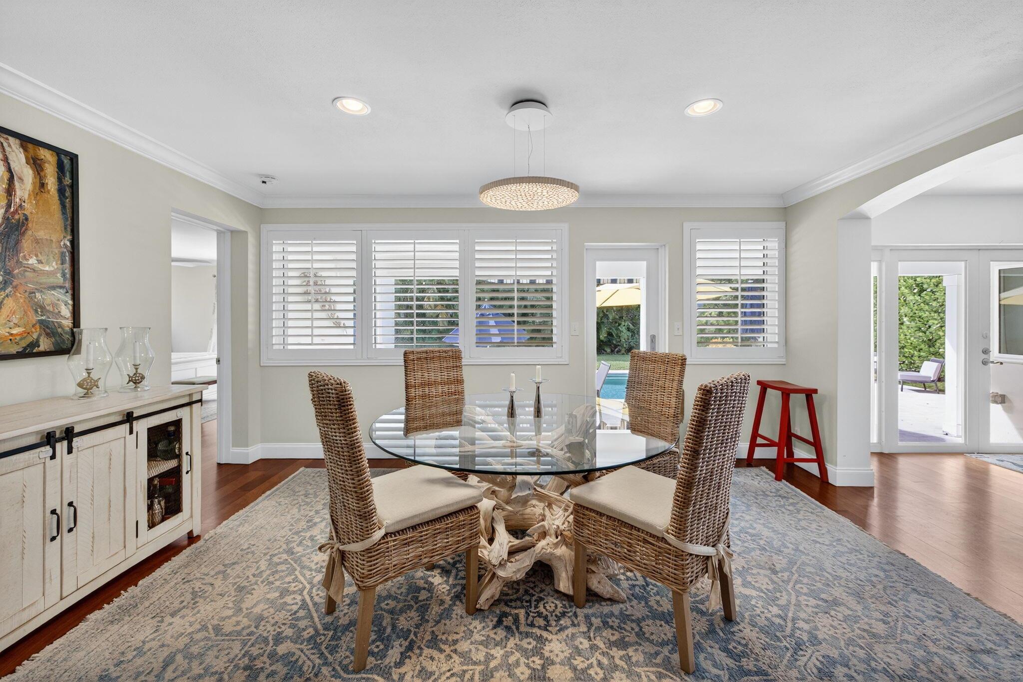 NORTHRIDGE - Residential