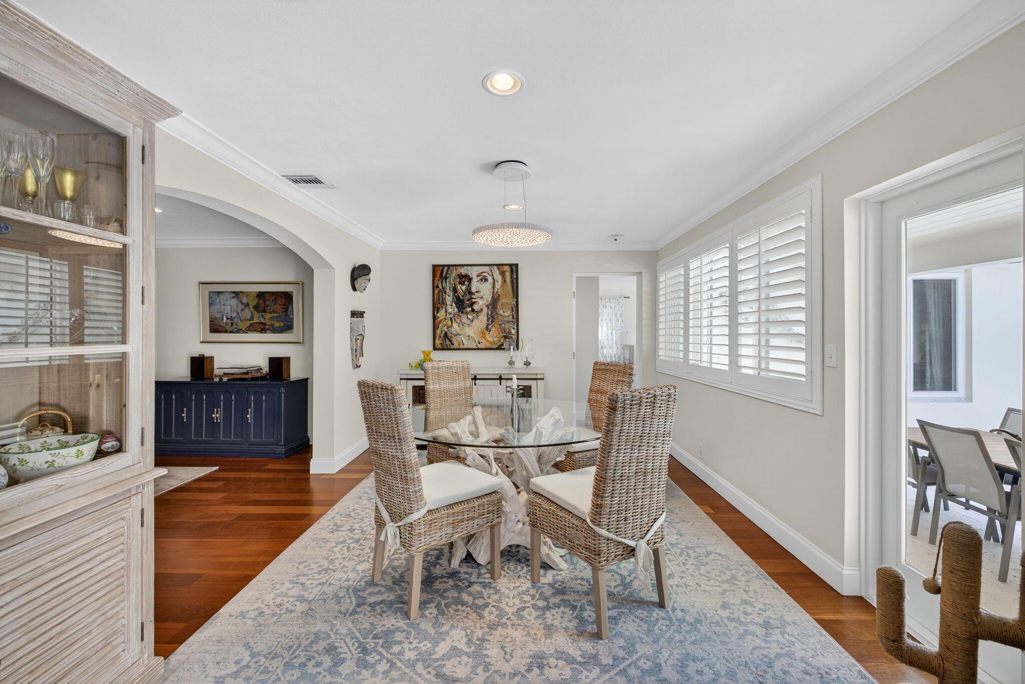 NORTHRIDGE - Residential