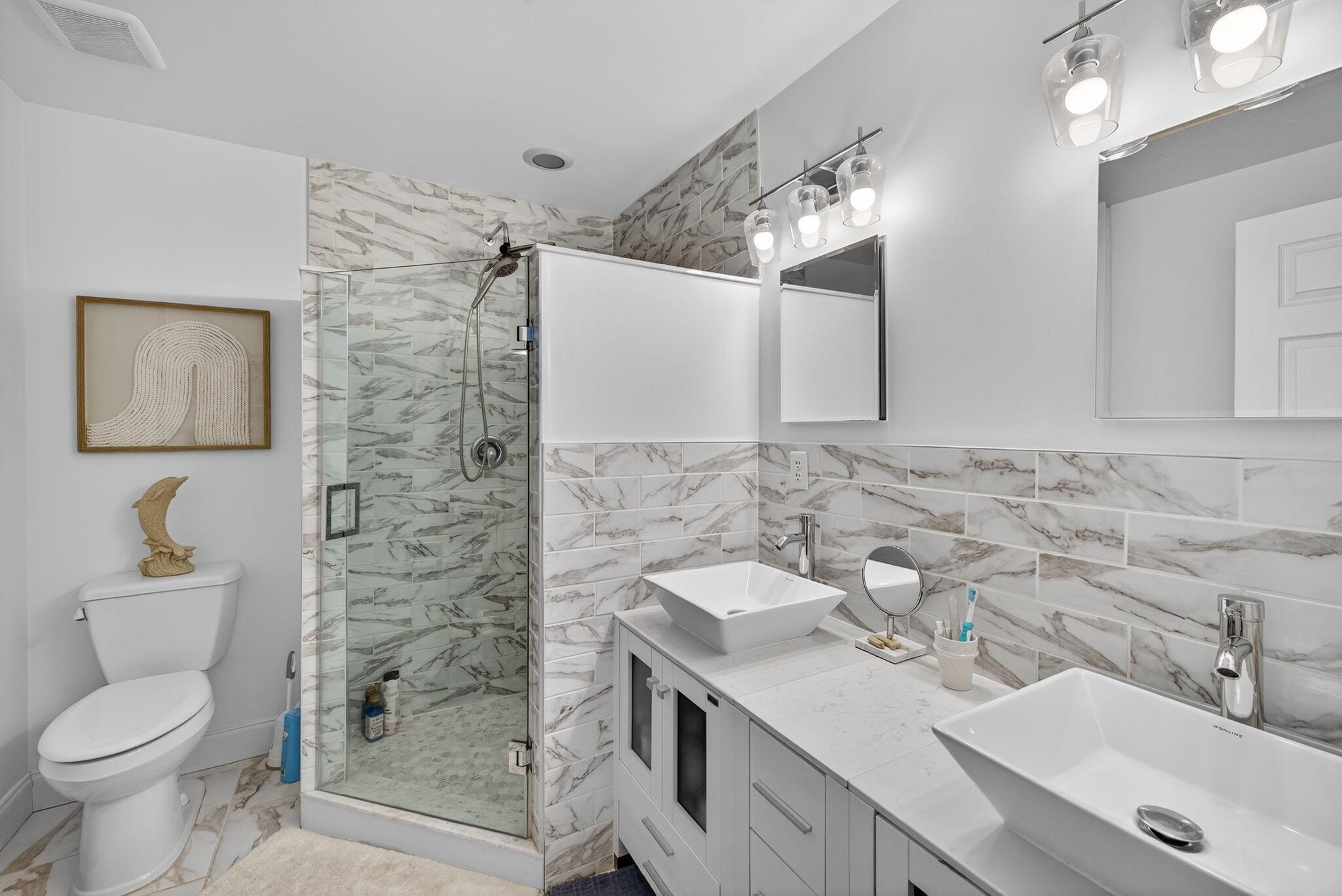 NORTHRIDGE - Residential