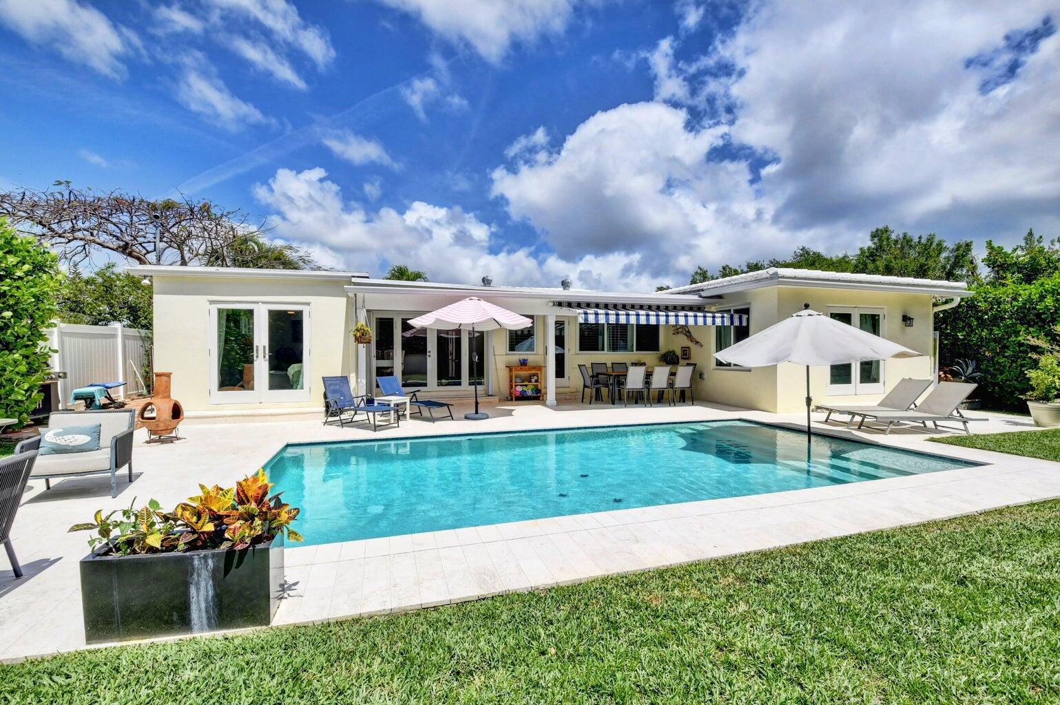 NORTHRIDGE - Residential