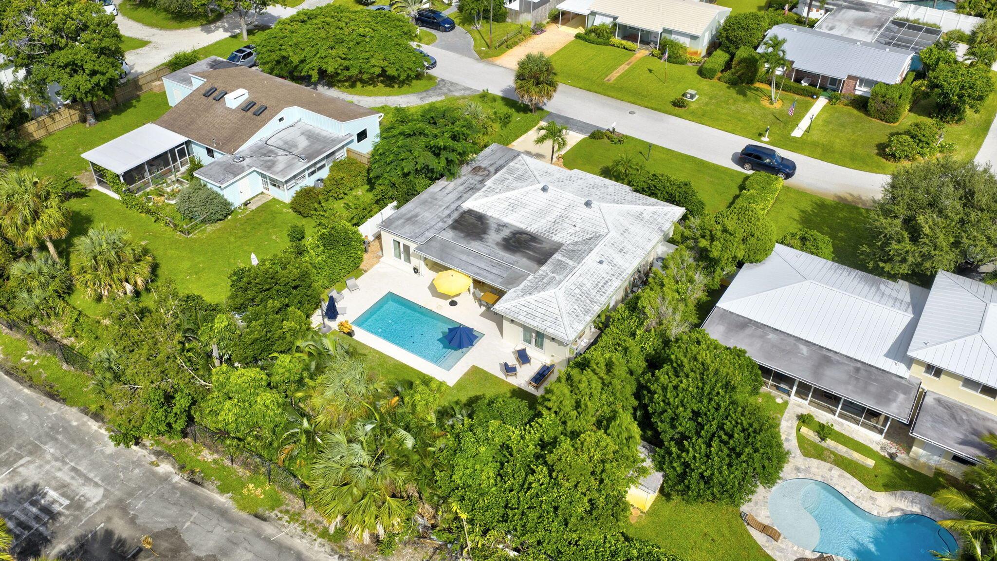 NORTHRIDGE - Residential