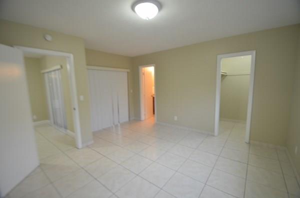 Hollywood Hills 6-22 B - Residential Lease