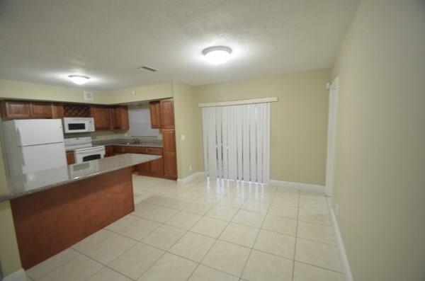 Hollywood Hills 6-22 B - Residential Lease