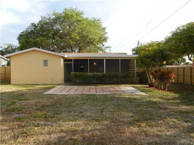 Hollywood Hills 6-22 B - Residential Lease