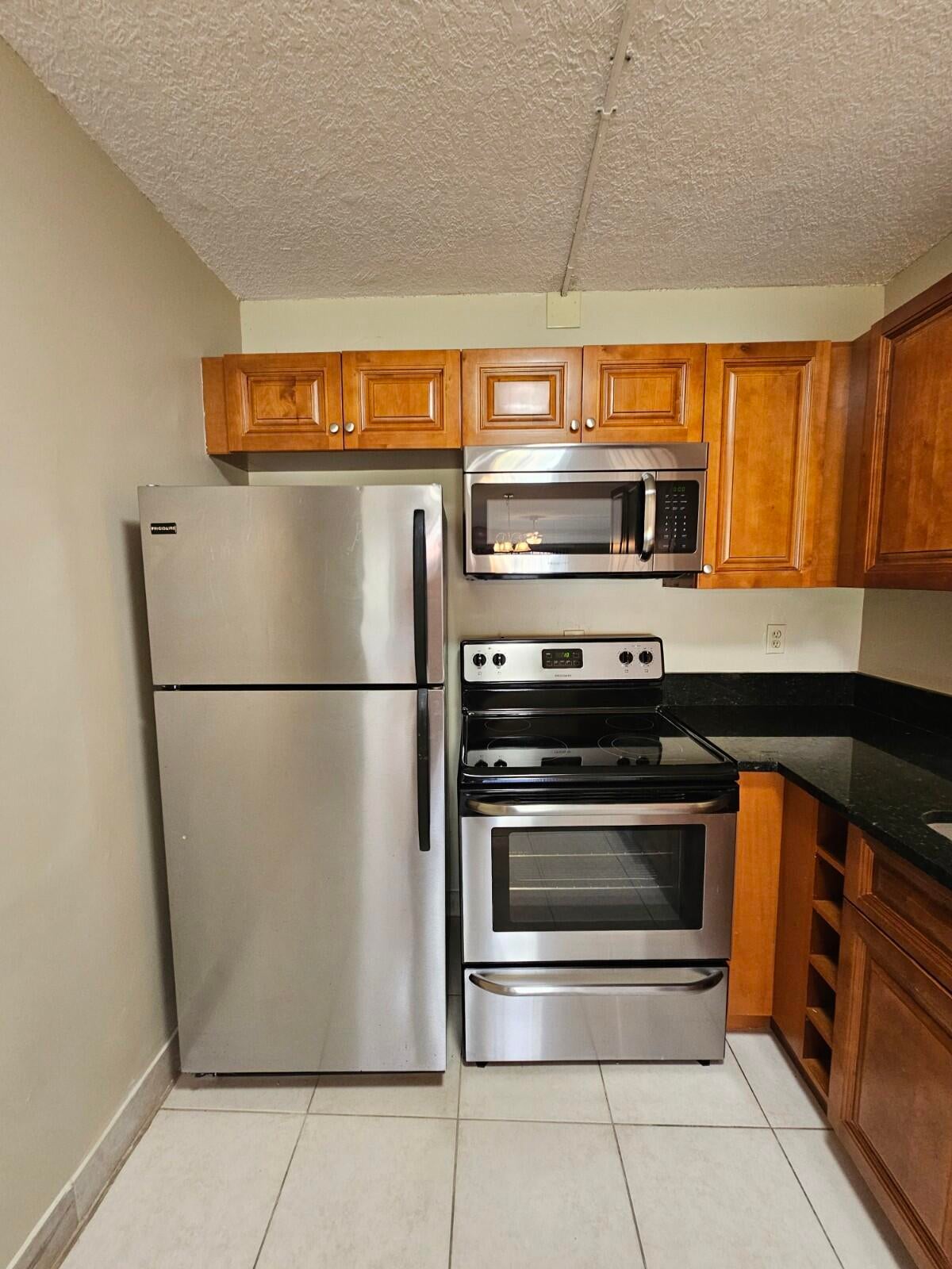 2600 Greenwood Terrace 102