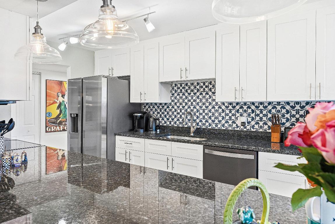 PORTA BELLA EAST AND PORTA BELLA SOUTHWEST CONDO A - Residential