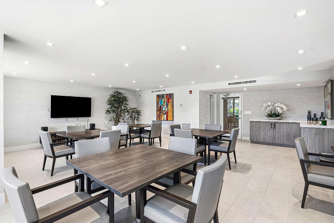 PORTA BELLA EAST AND PORTA BELLA SOUTHWEST CONDO A - Residential