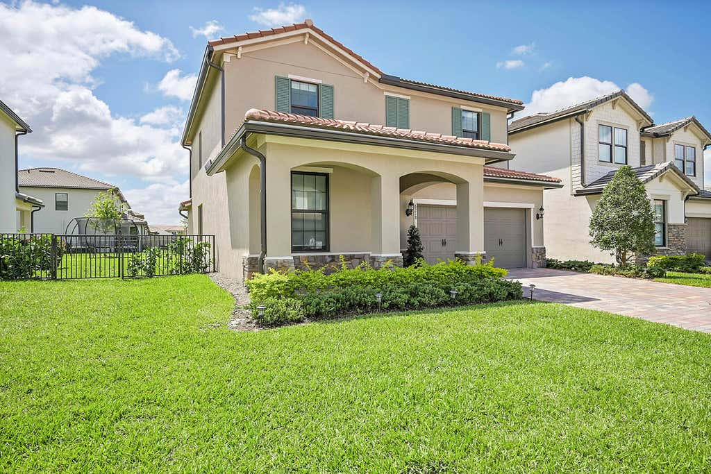 Photo of 8218 Cadre Noir Road, Lake Worth, FL 33467 (MLS # R10973976)
