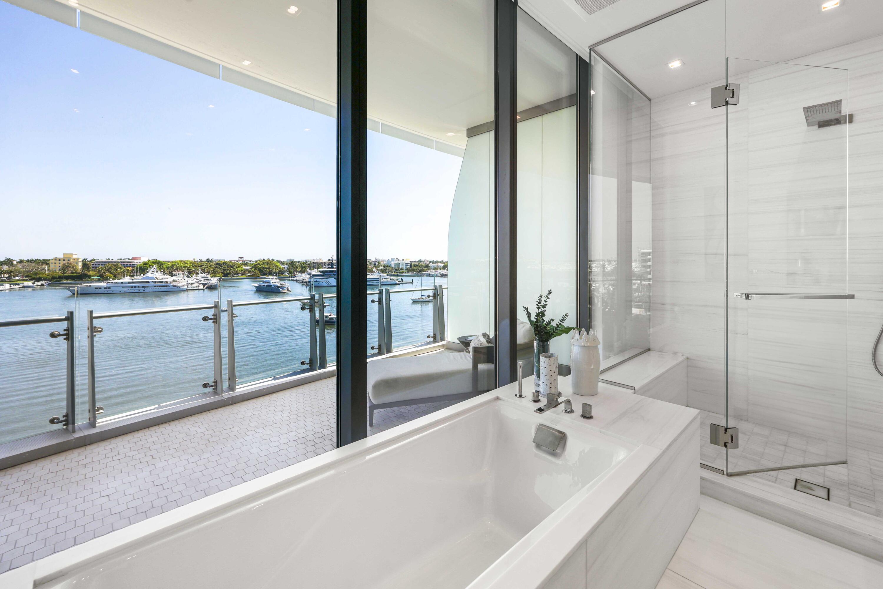 BRISTOL CONDO - Residential