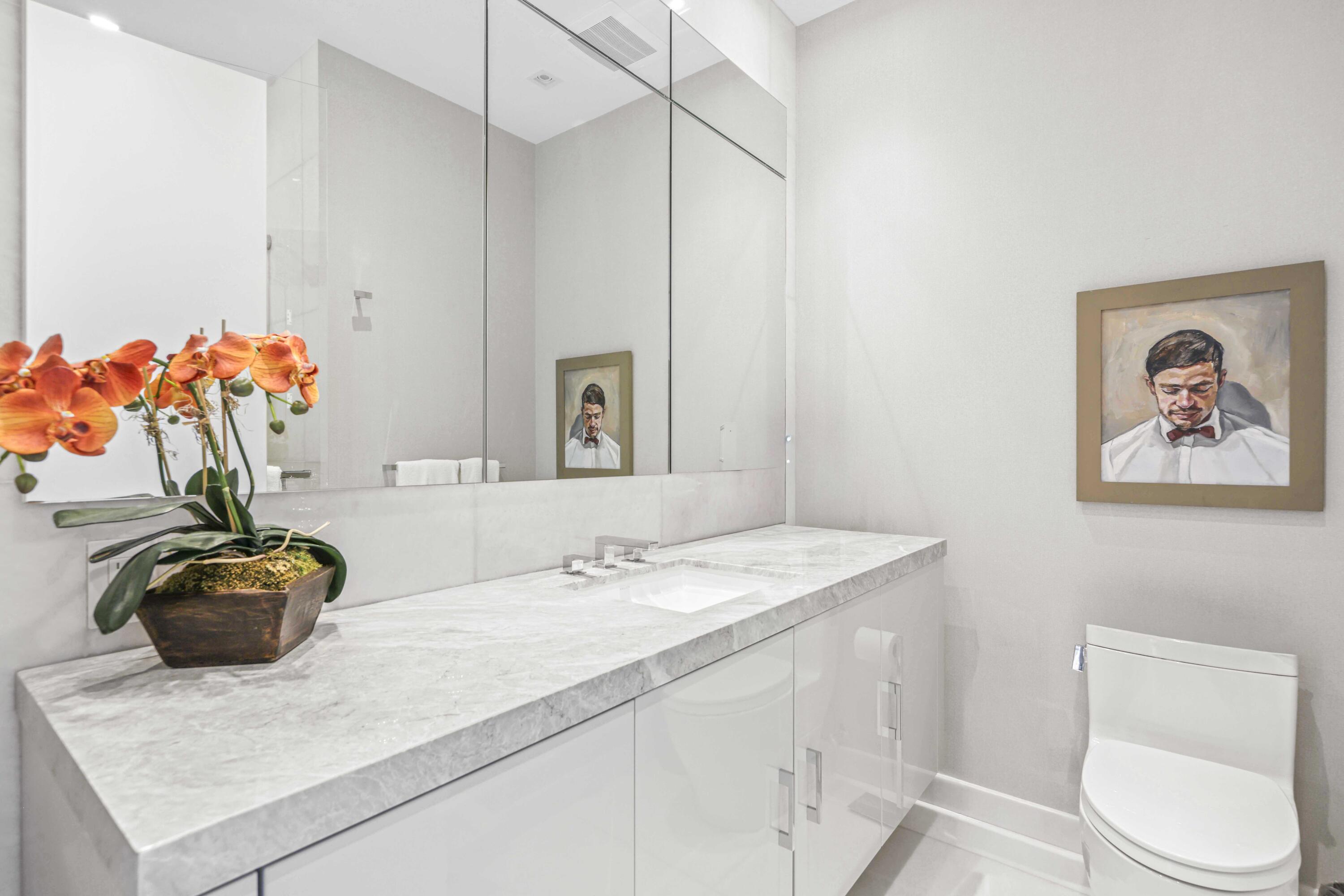 BRISTOL CONDO - Residential