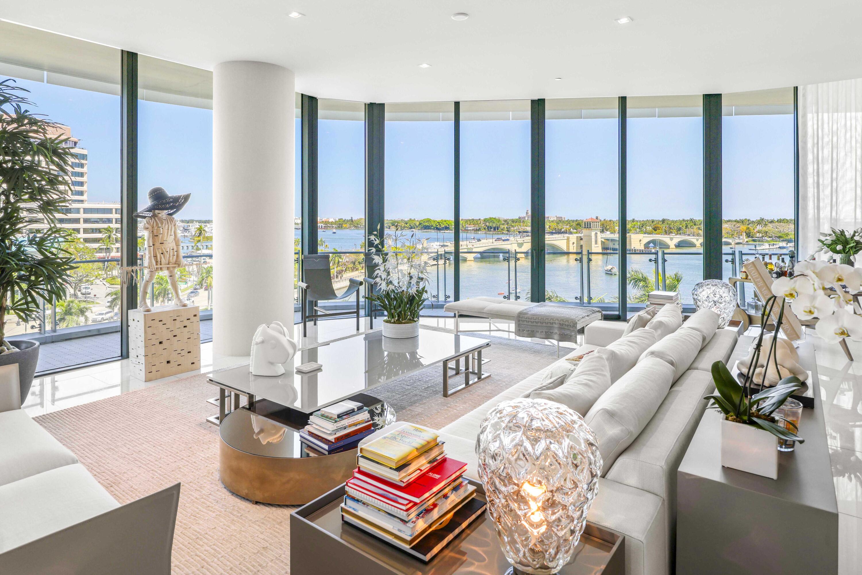 BRISTOL CONDO - Residential