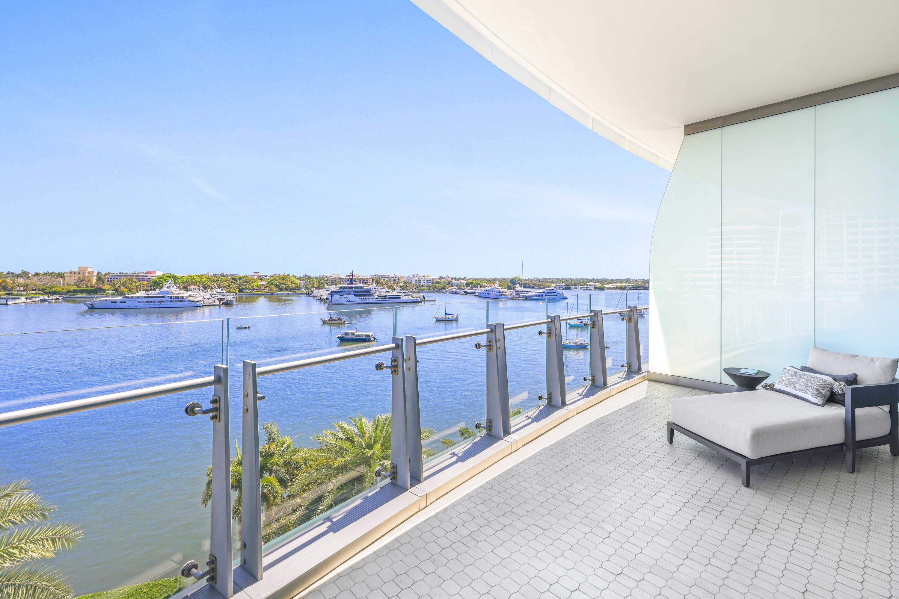 BRISTOL CONDO - Residential