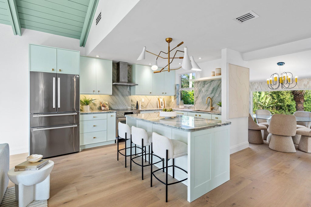 Photo of 320 S OCEAN BLVD #Upper C, Delray Beach, FL 33483 (MLS # B26089604)