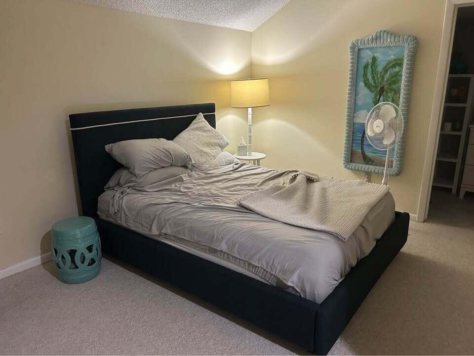 ESTUARY CONDO (AKA LONG B - Residential