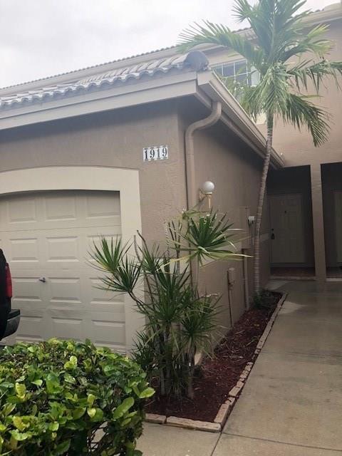 San Messina - Residential Lease