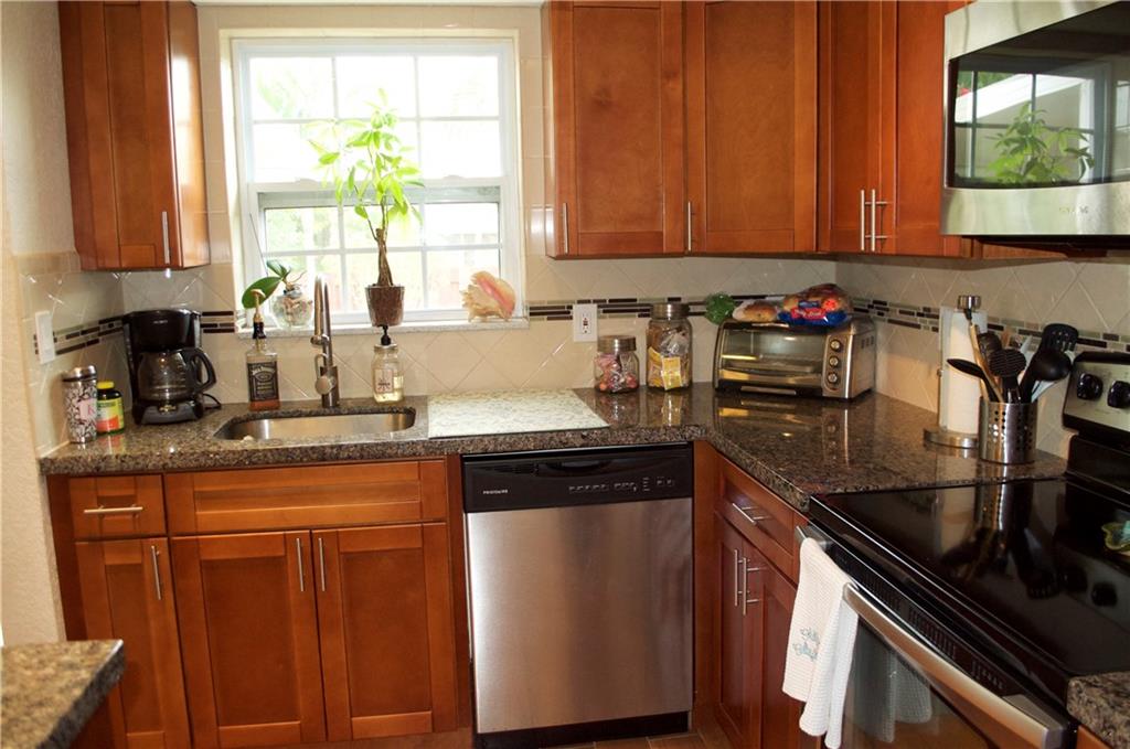 Hollywood Heights Add Sec - Residential Lease