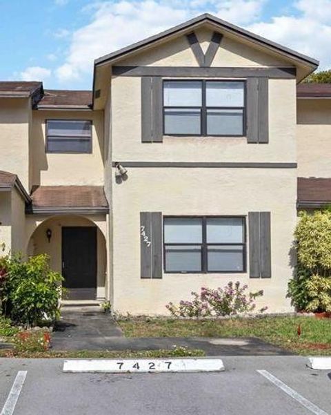 7427 NW 34th St 7427 Lauderhill FL 33319