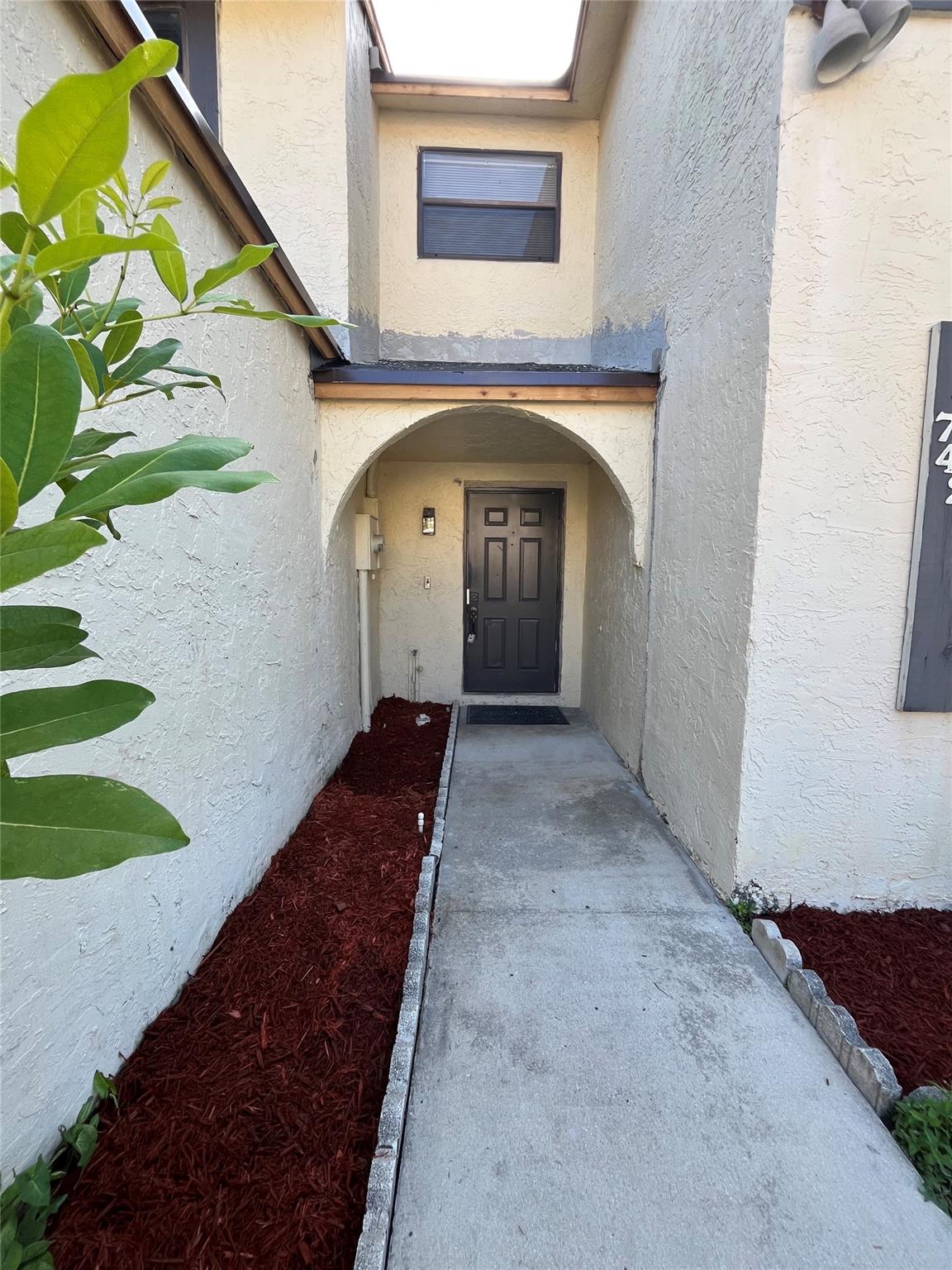 7427 NW 34th St 7427