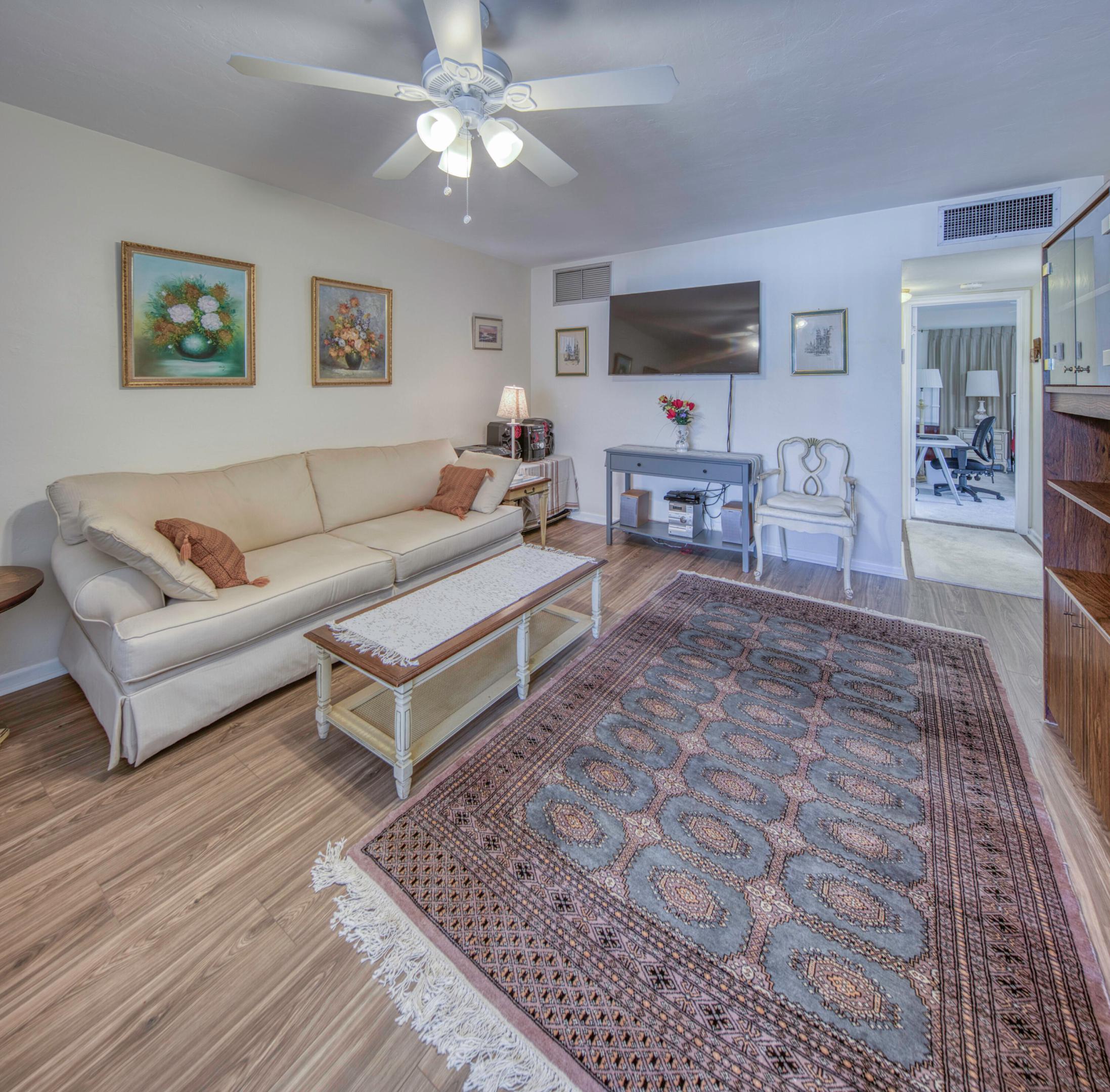 LAKESIDE POINT APT 14 CONDO - Residential