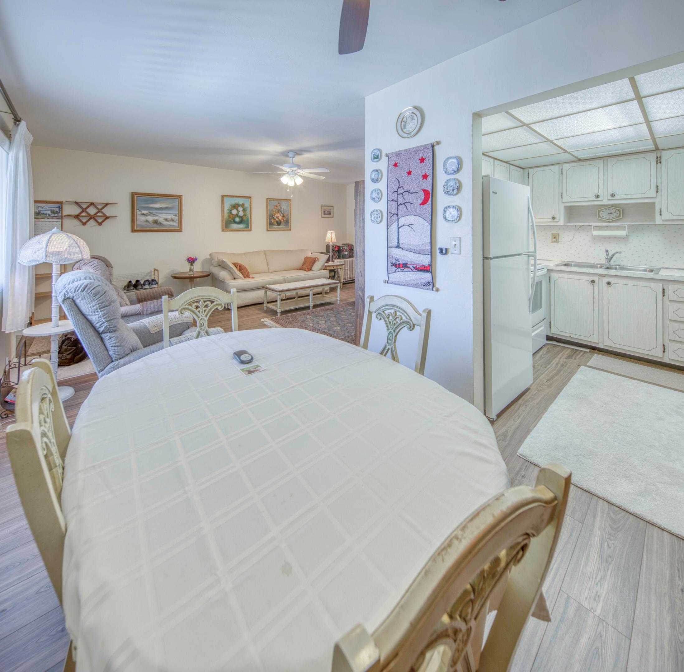 LAKESIDE POINT APT 14 CONDO - Residential