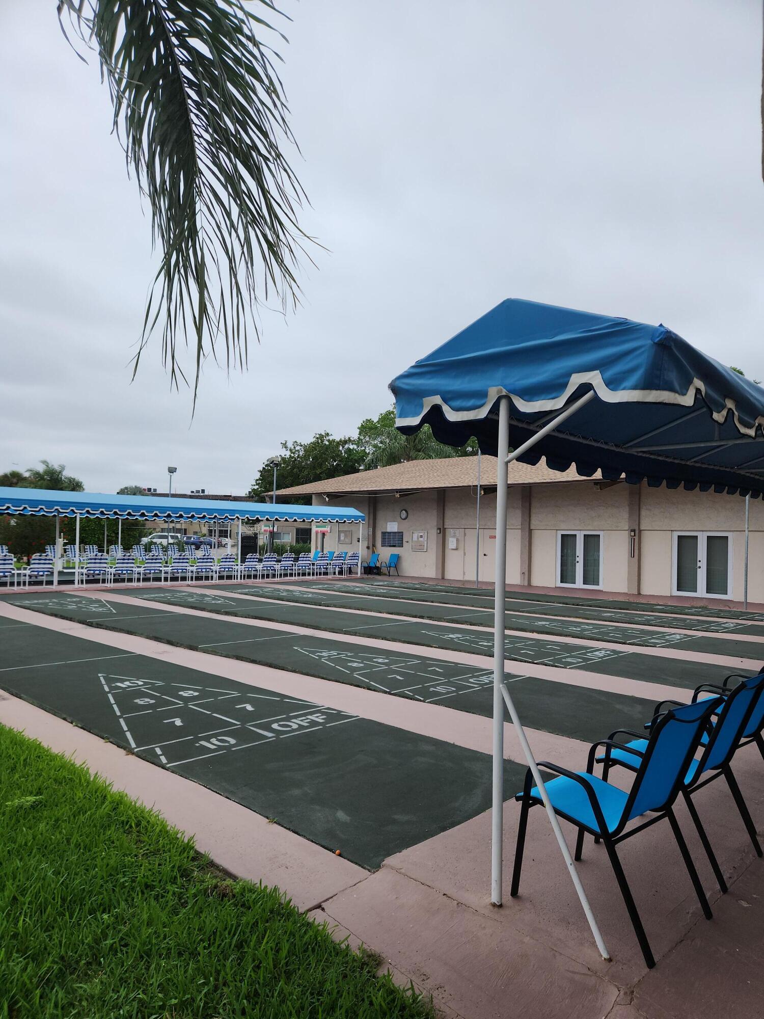 LAKESIDE VILLAGE CONDO 10 - Residential