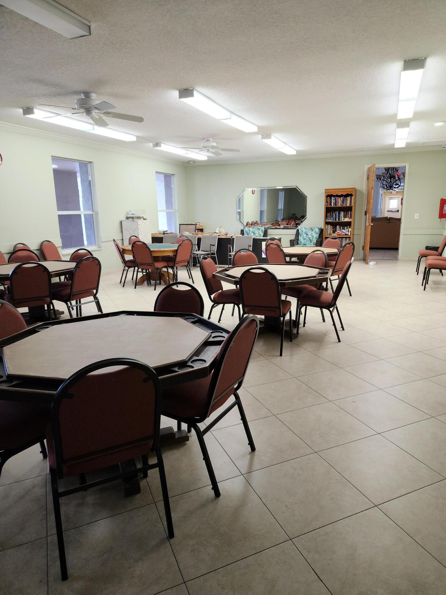 LAKESIDE VILLAGE CONDO 10 - Residential