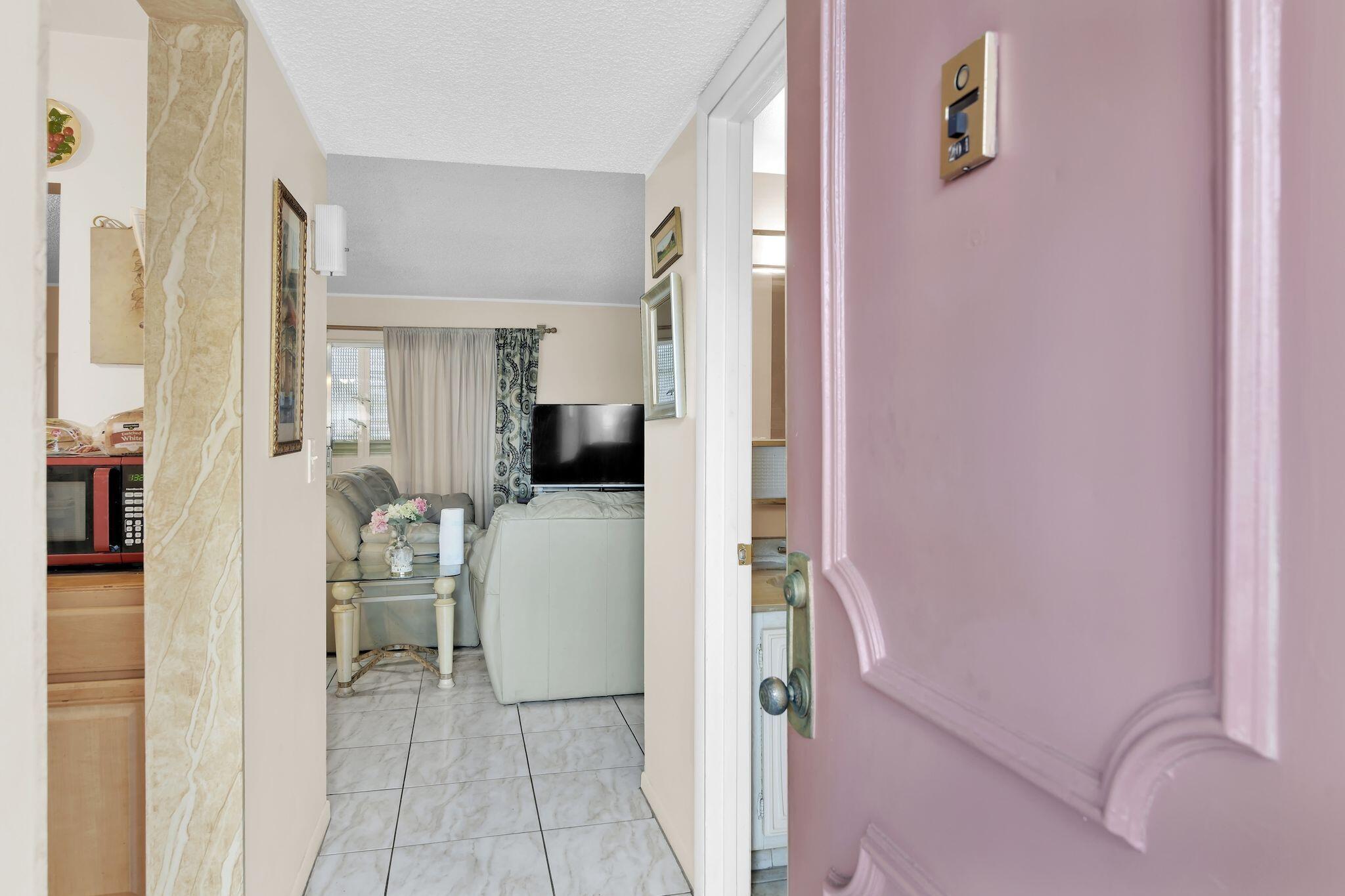 LAKESIDE VILLAGE CONDO 10 - Residential