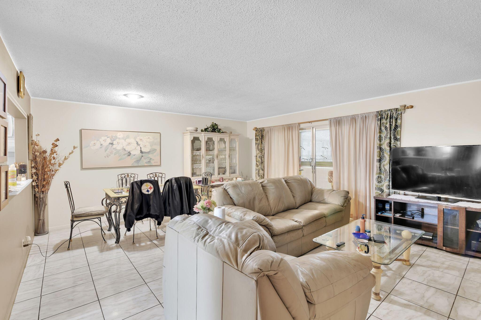 LAKESIDE VILLAGE CONDO 10 - Residential