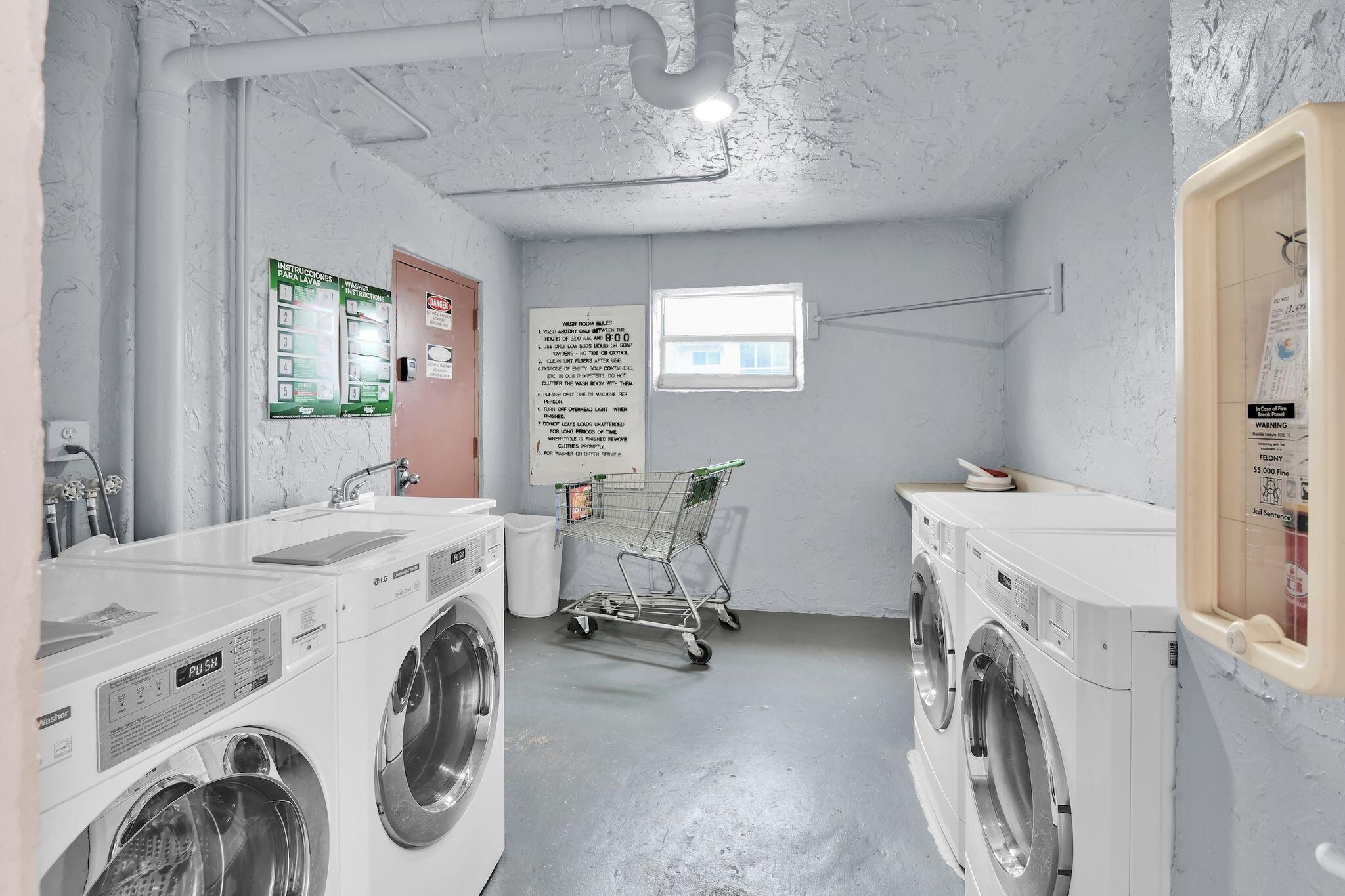 LAKESIDE VILLAGE CONDO 10 - Residential