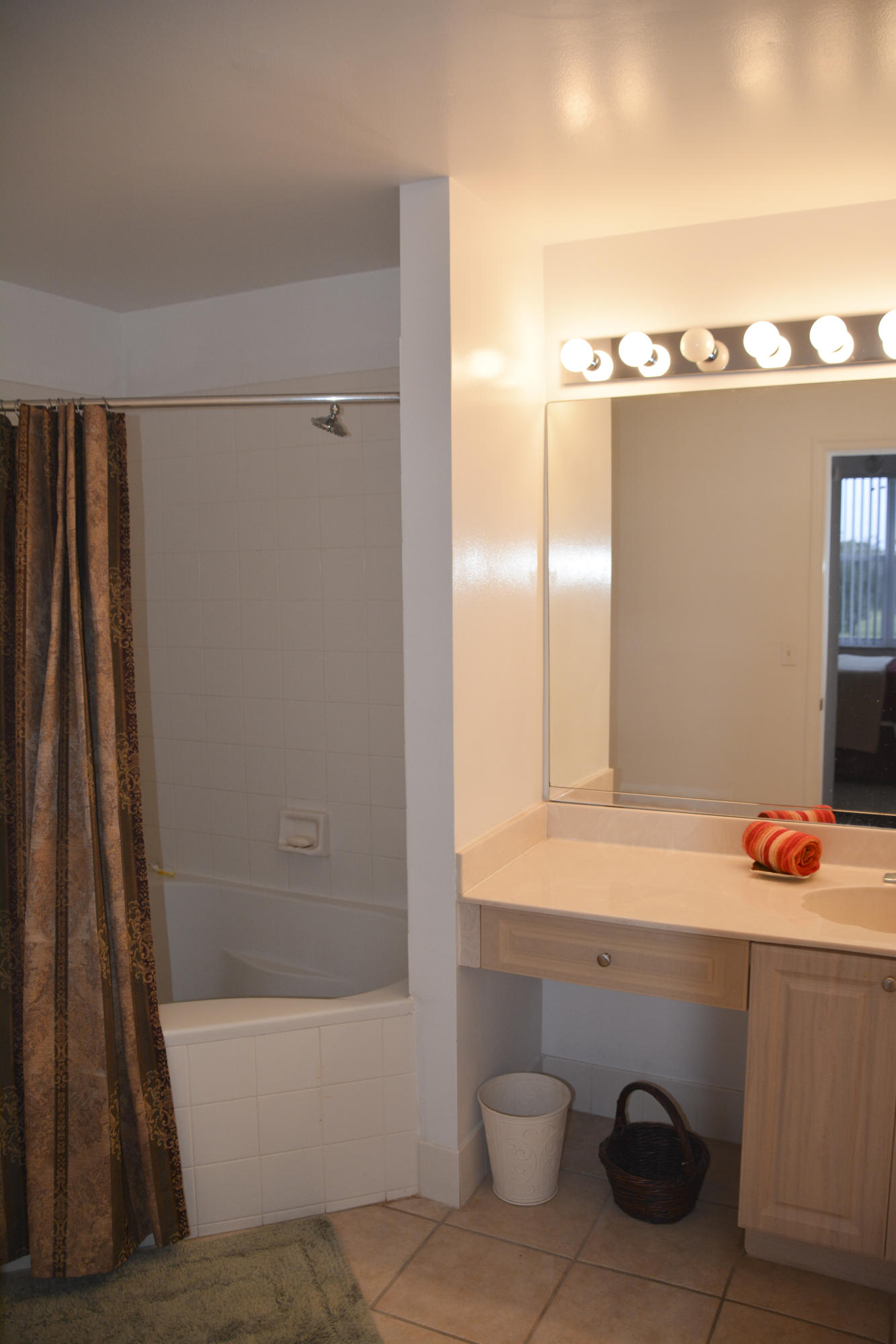 ARISSA PLACE CONDO - Residential