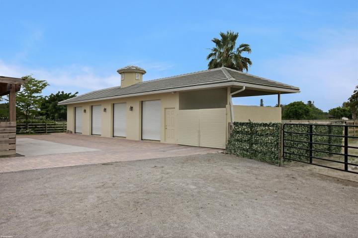 SADDLE TRAIL PARK OF WELL - Residential