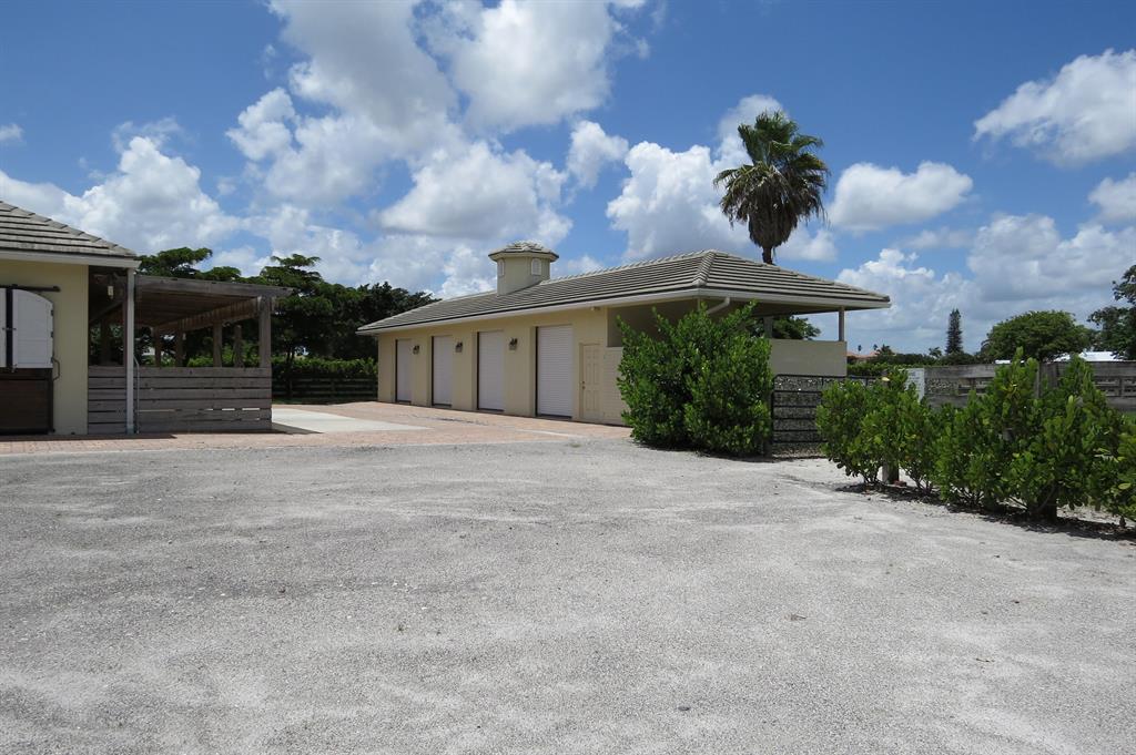 SADDLE TRAIL PARK OF WELL - Residential