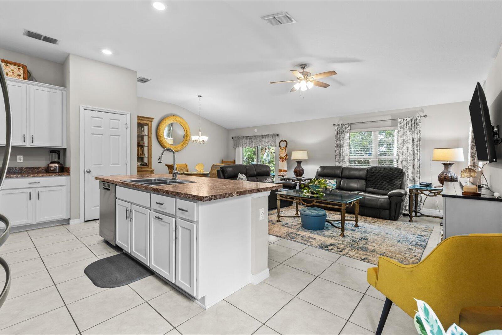 PINE TRACE THIRD REPLAT - Residential