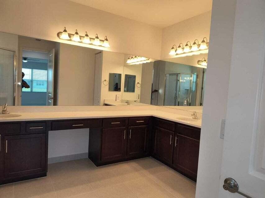 Valencia Grove, Riverland - Residential