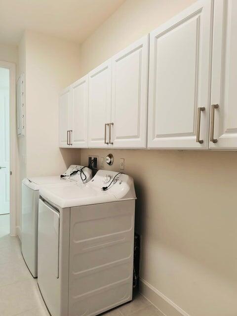 Valencia Grove, Riverland - Residential