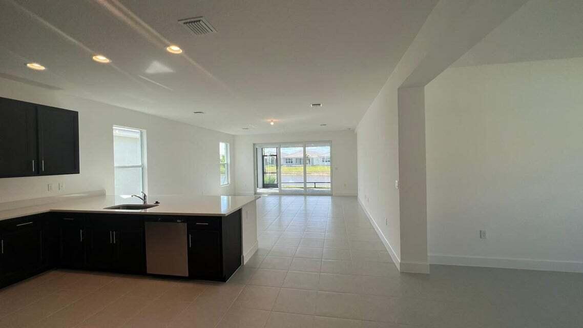 Valencia Grove, Riverland - Residential