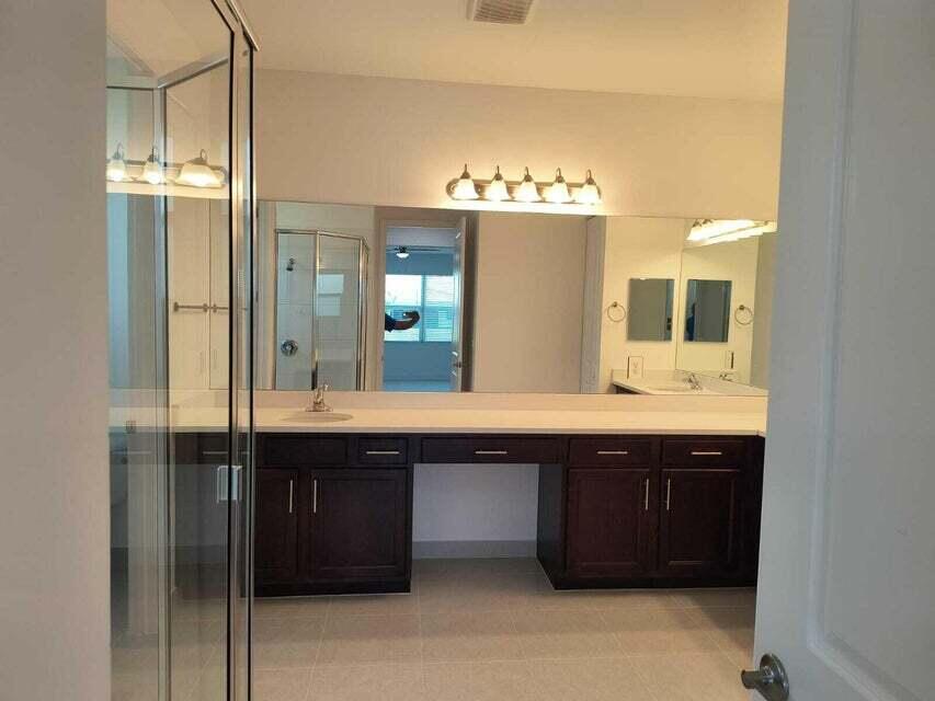 Valencia Grove, Riverland - Residential