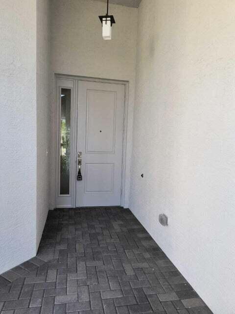 Valencia Grove, Riverland - Residential