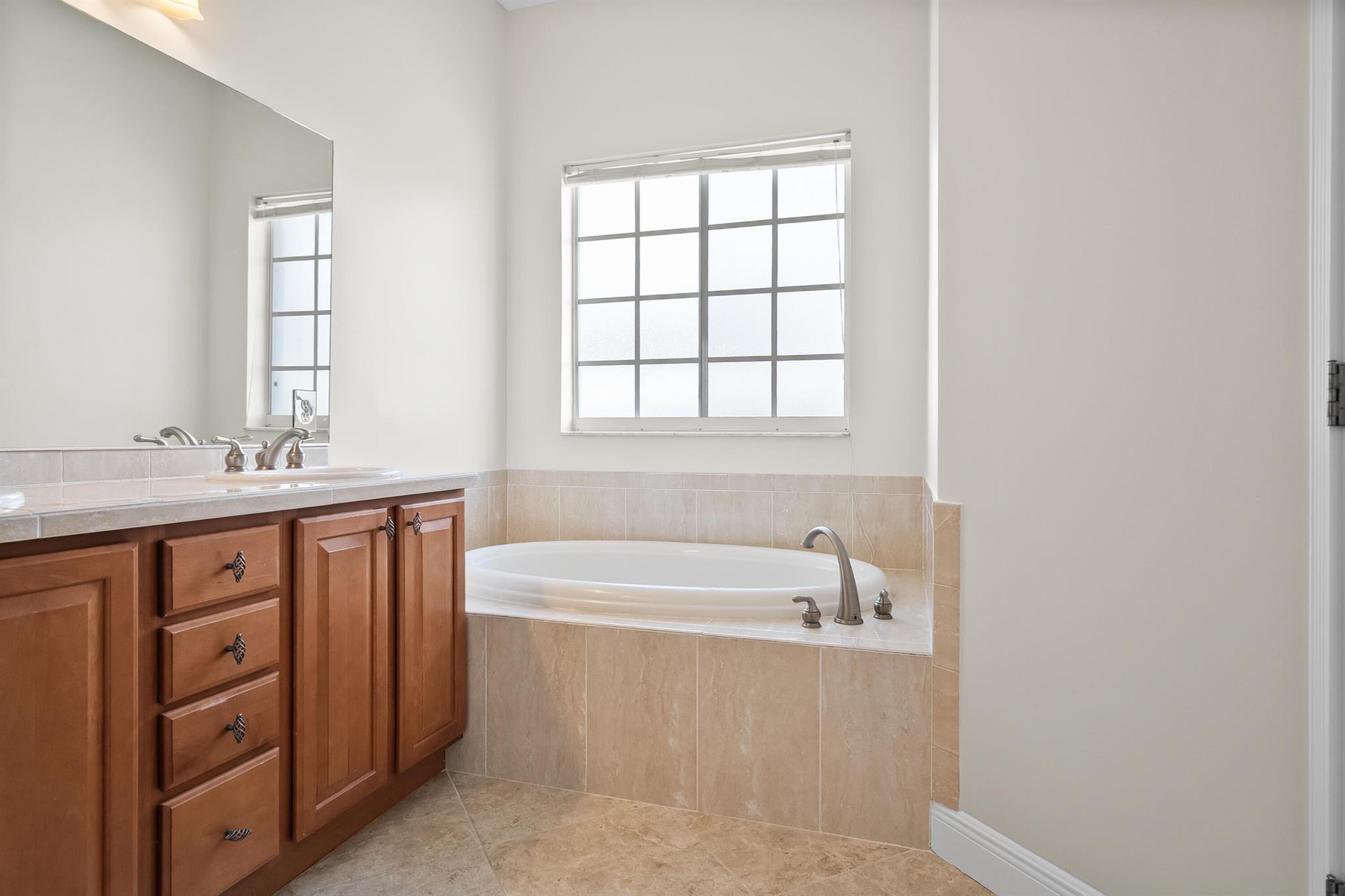 BOX RANCH GROVES - Residential