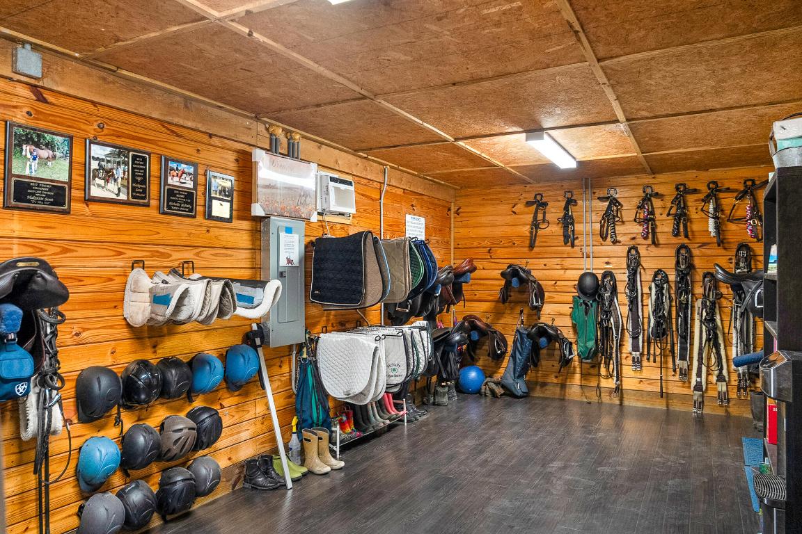 BOX RANCH GROVES - Residential