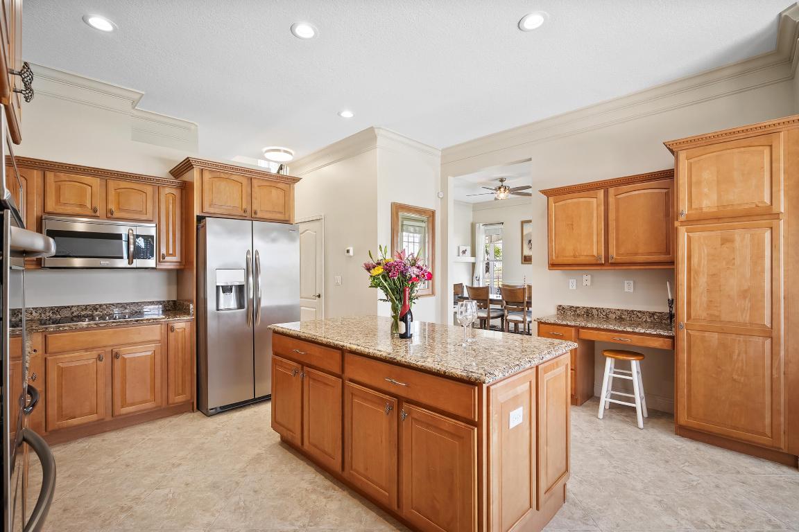 BOX RANCH GROVES - Residential