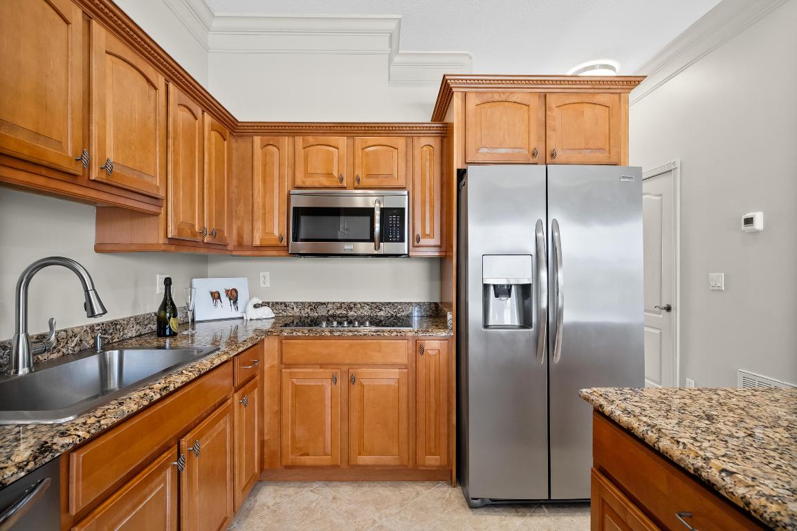 BOX RANCH GROVES - Residential