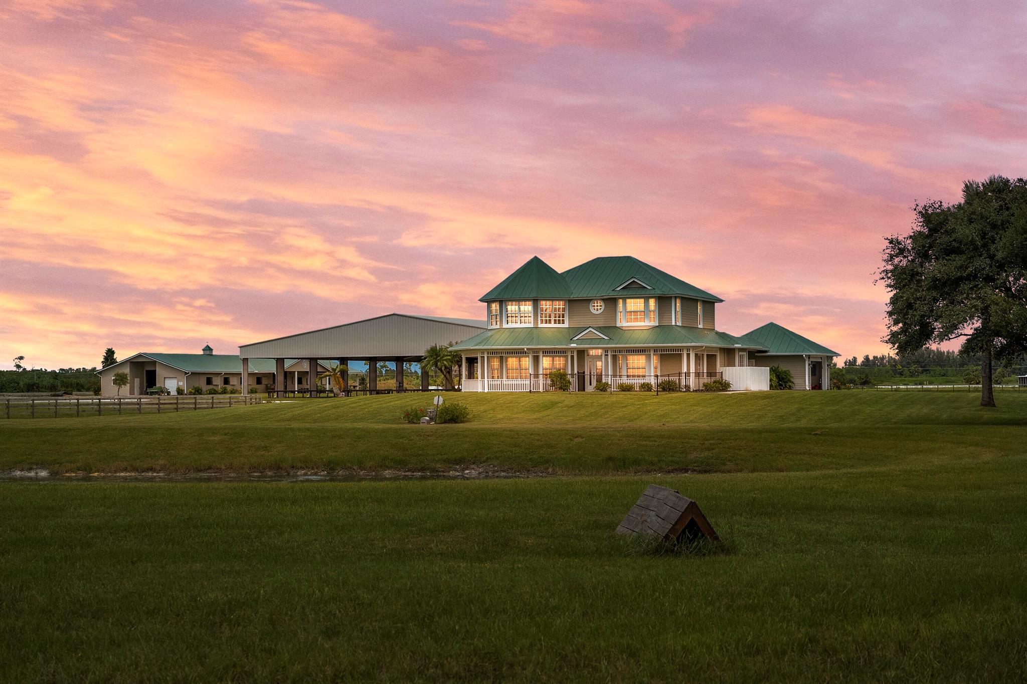 BOX RANCH GROVES - Residential