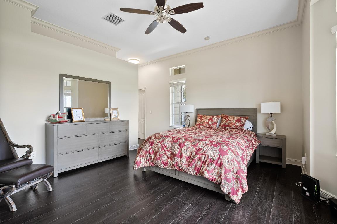 BOX RANCH GROVES - Residential