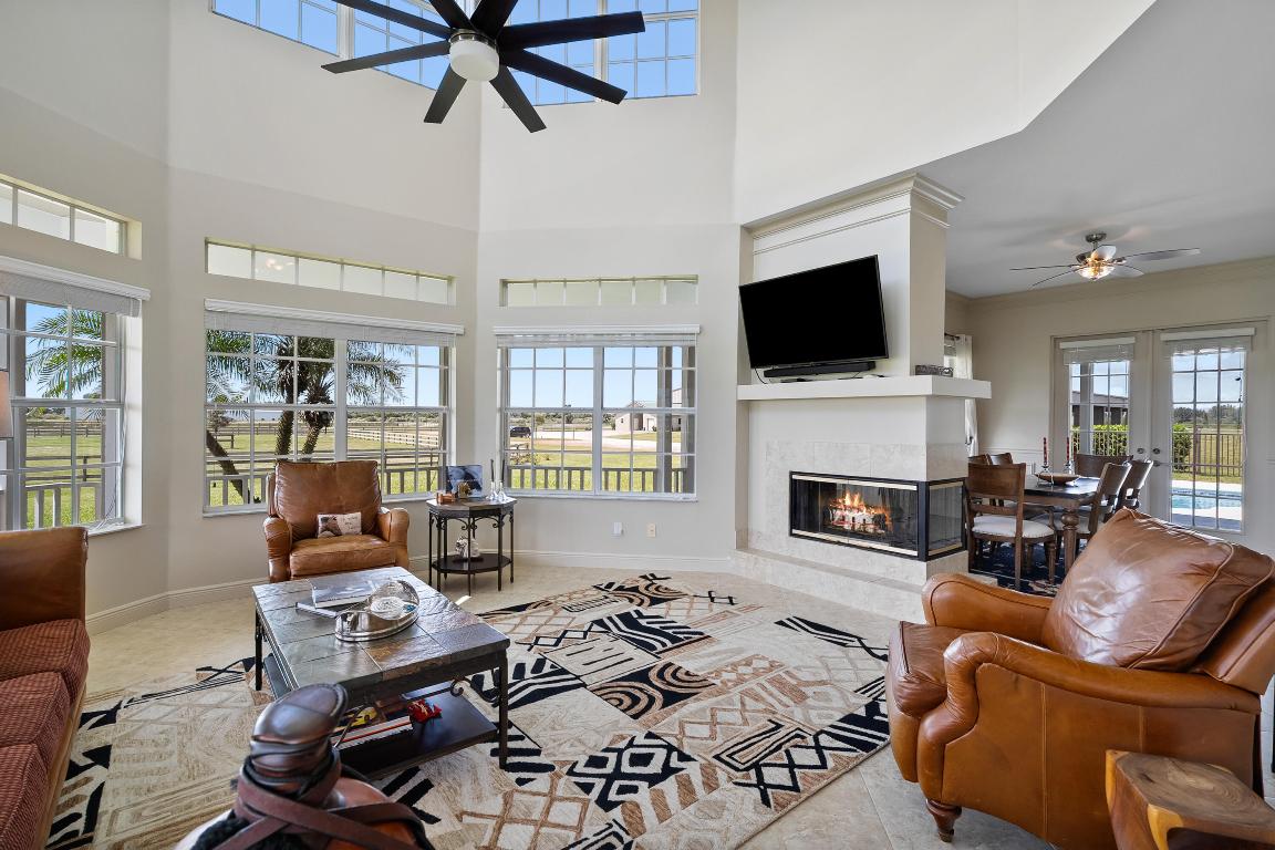 BOX RANCH GROVES - Residential