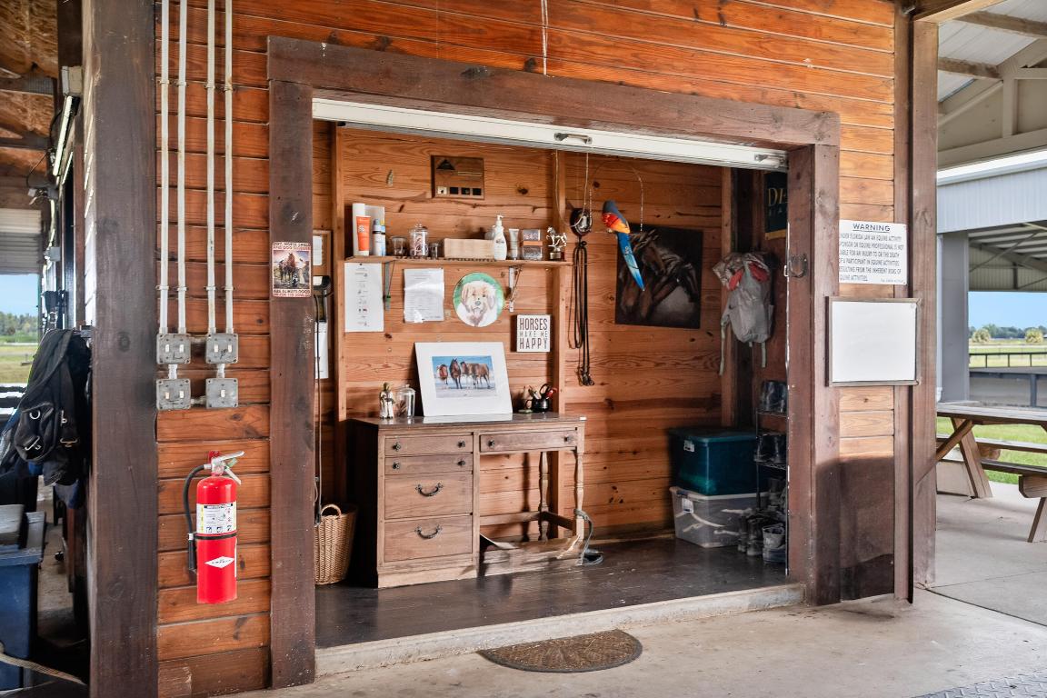 BOX RANCH GROVES - Residential