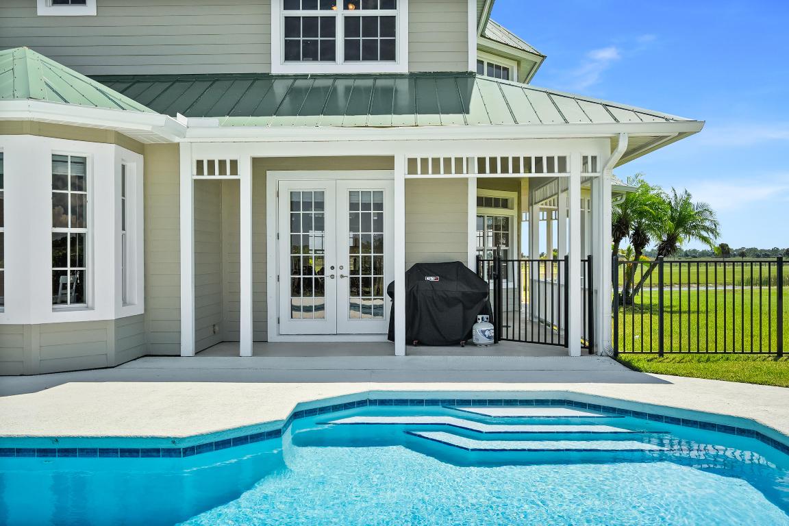 BOX RANCH GROVES - Residential